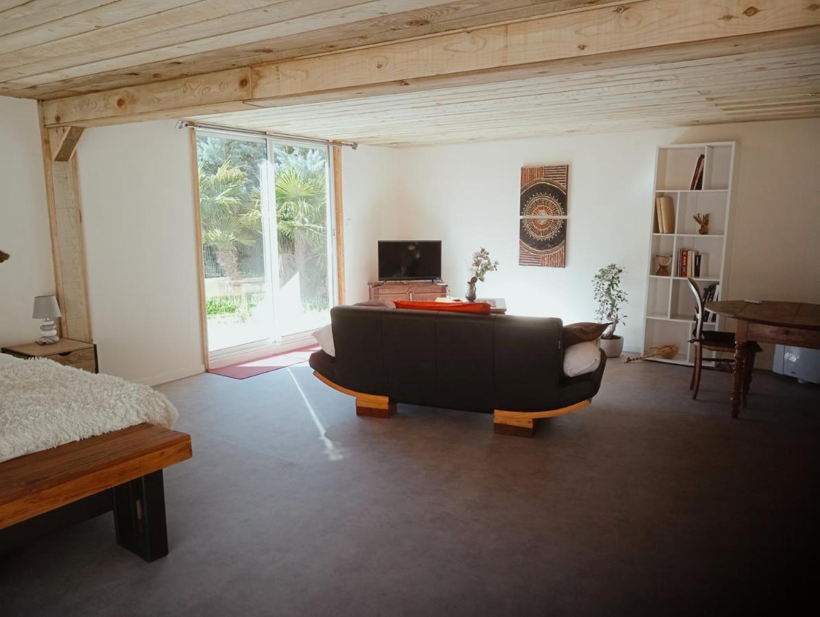 La Canette De Phil - Chambre D'Hotes, Independante - Vue Sur Piscine Samatan Exterior foto